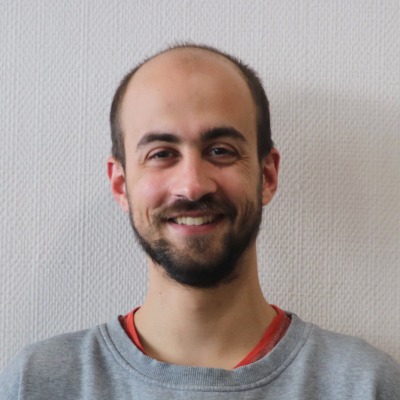 Simon Apartis